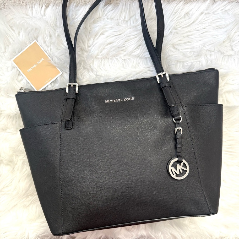 NWT! Michael Kors Black Saffiano Leather Jet Set CharlotteTote Bag